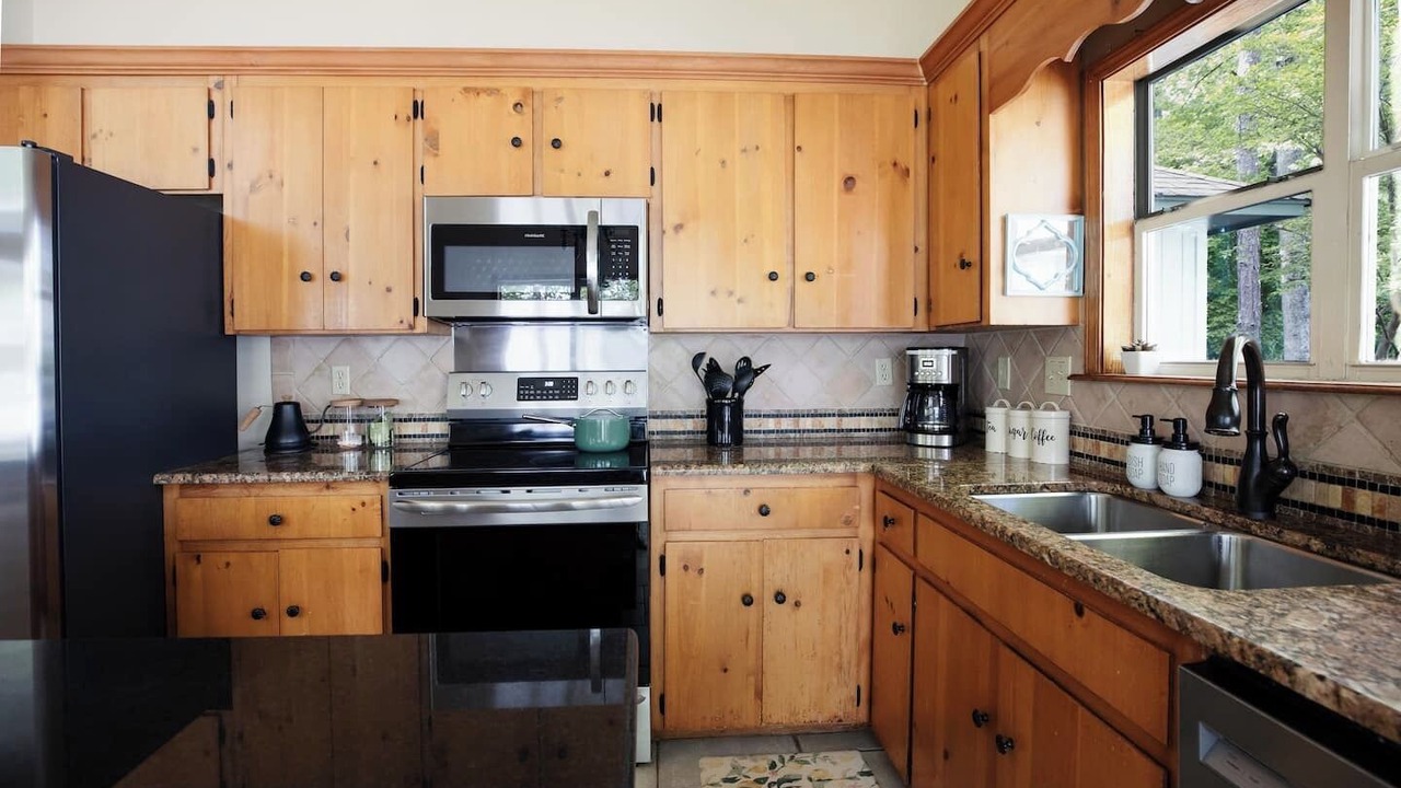 Photo of Kitchen in Little Kowaliga