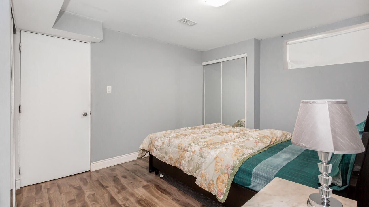 Photo of Bedroom in Halton Regional Municipality