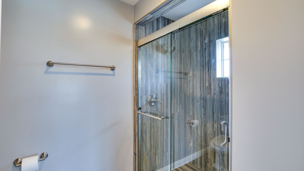Photo of Bathroom in Orange
