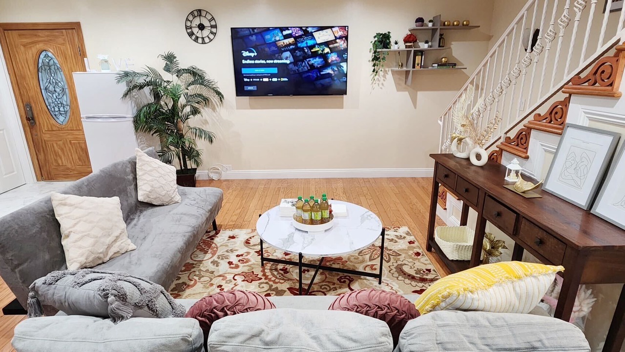 Photo of Livingroom in Monterey Park