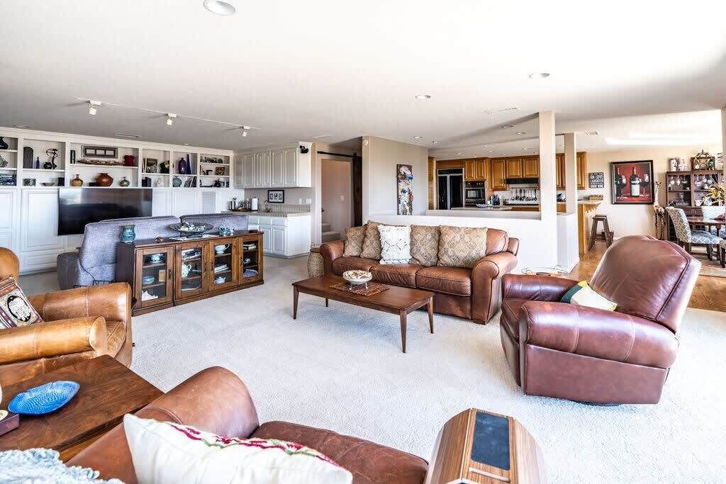 Photo of Livingroom in Roseville - Fleet Ridge