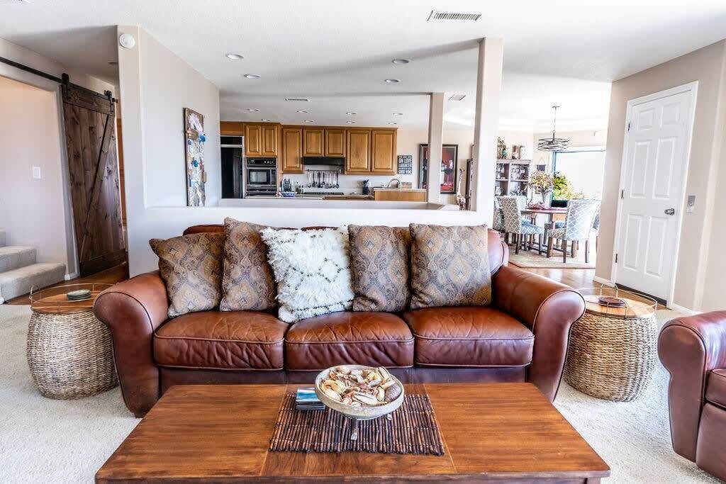 Photo of Livingroom in Roseville - Fleet Ridge