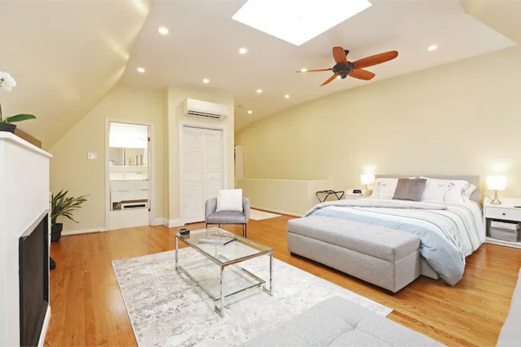 Photo of Bedroom in Cabbagetown South