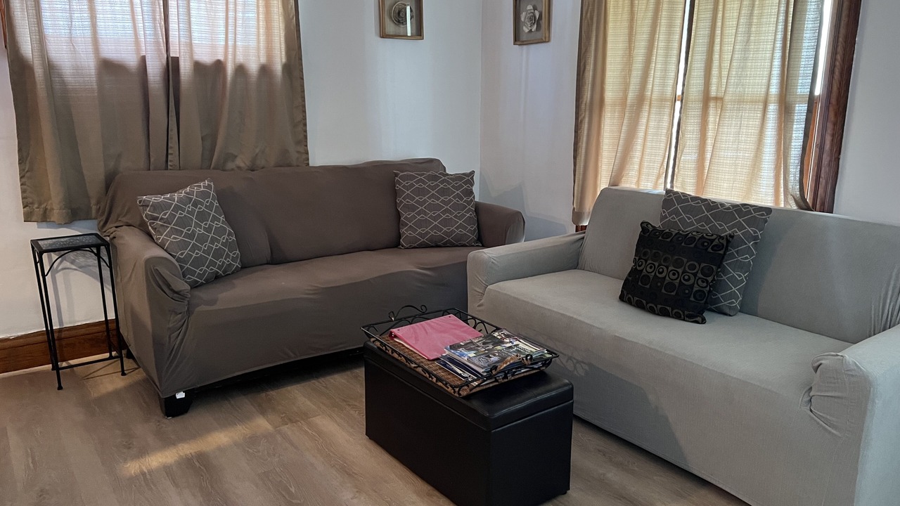 Photo of Livingroom in Niagara Falls