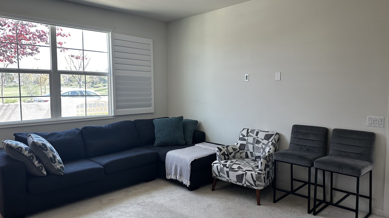 Photo of Livingroom in Portola Springs