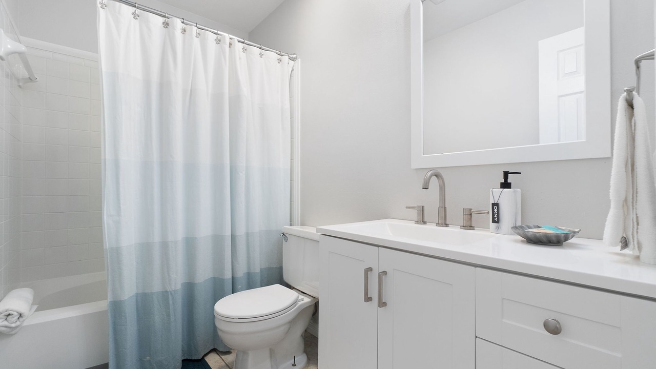 Photo of Bathroom in Gulf Breeze