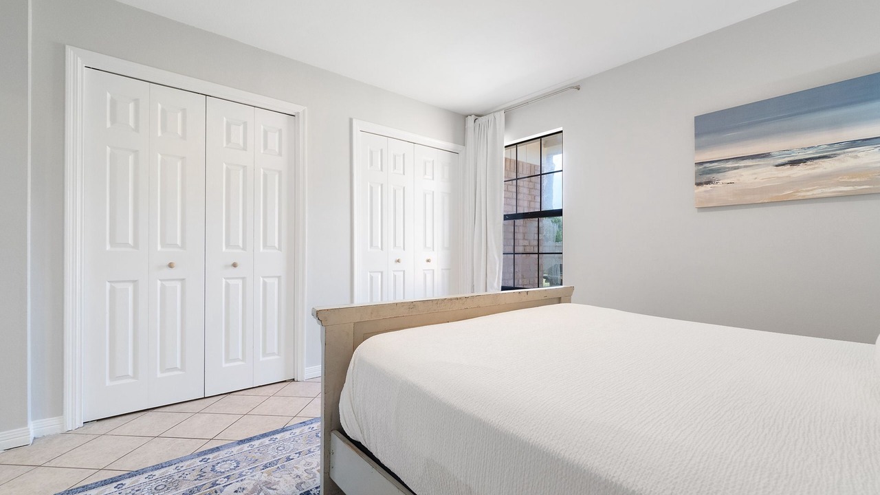 Photo of Bedroom in Gulf Breeze