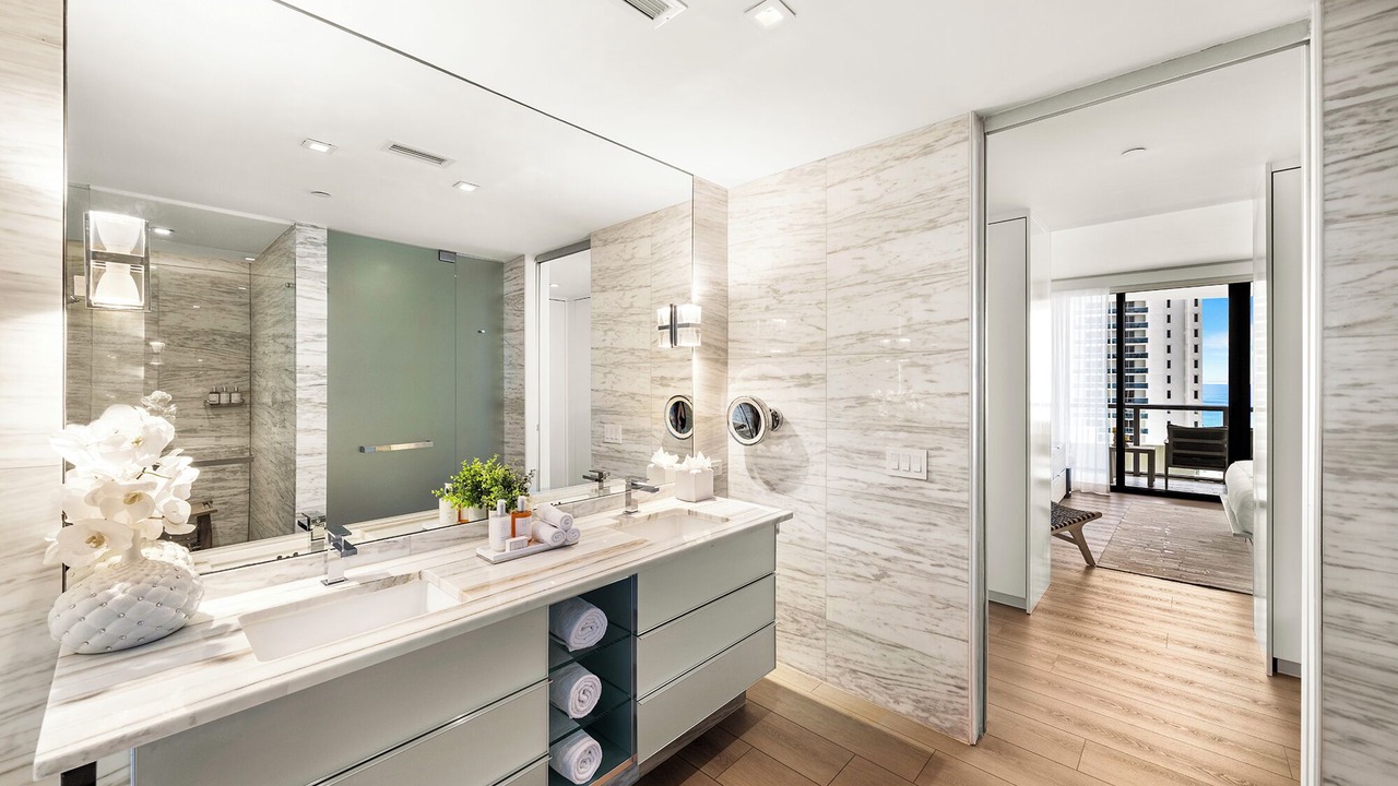 Photo of Bathroom in City Center