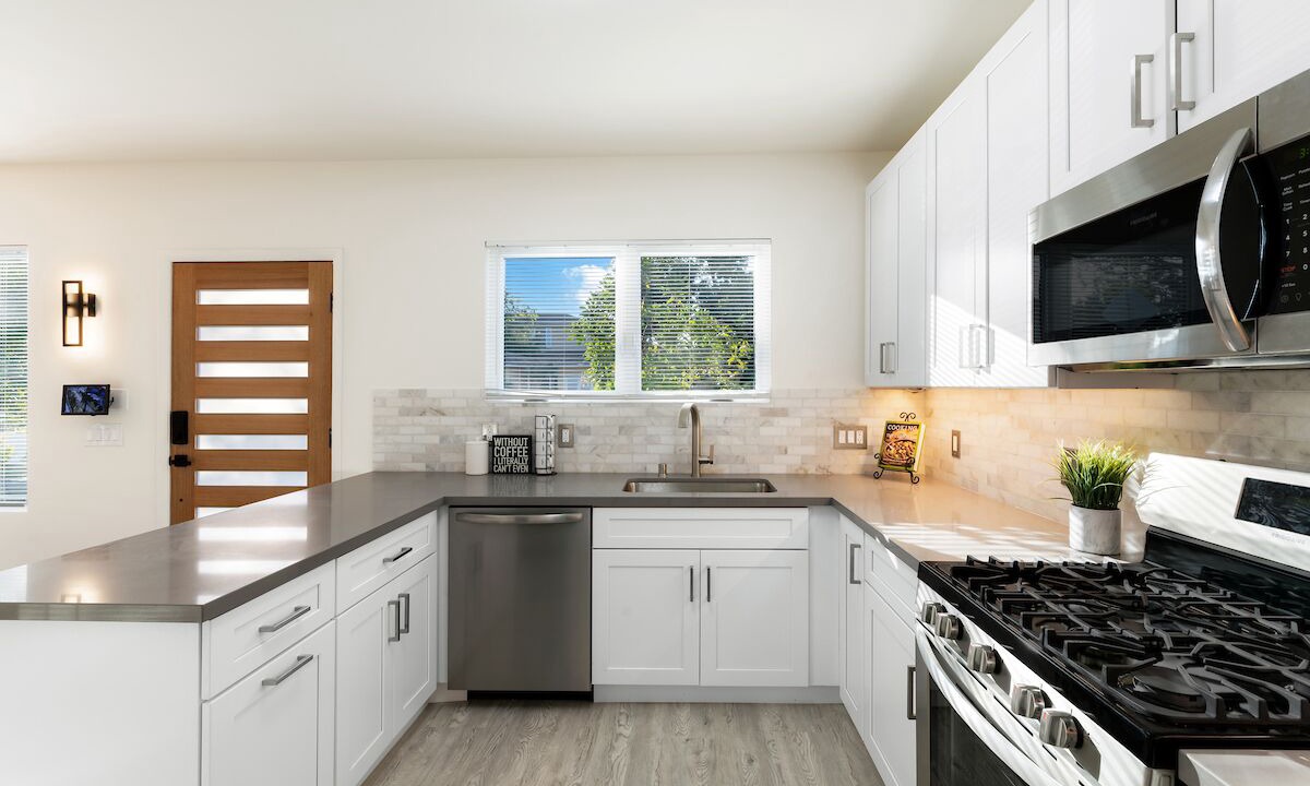 Photo of Kitchen in Miracle Mile