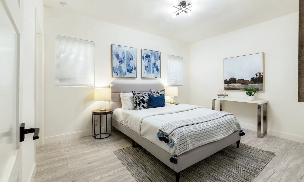 Photo of Bedroom in Miracle Mile