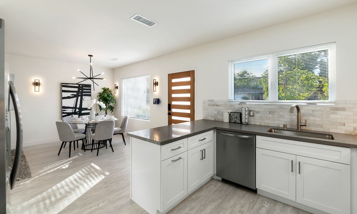 Photo of Kitchen in Miracle Mile