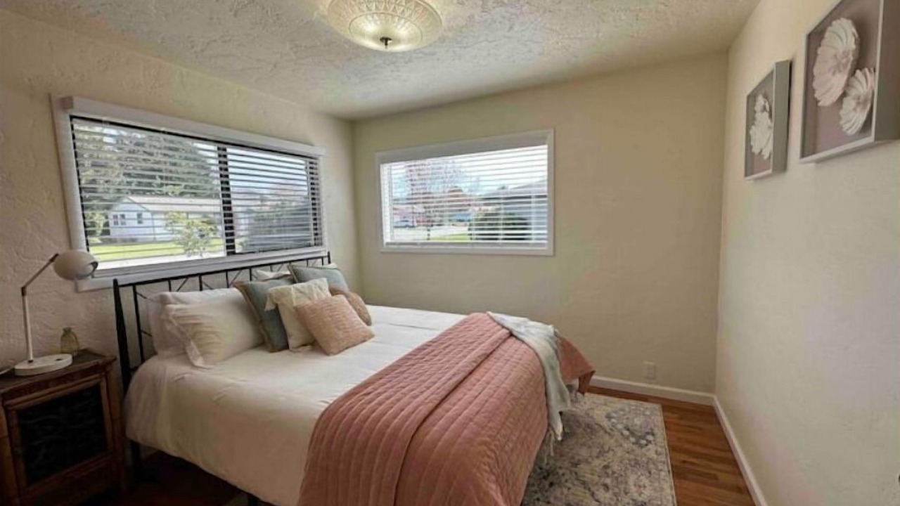 Photo of Bedroom in Crescent City