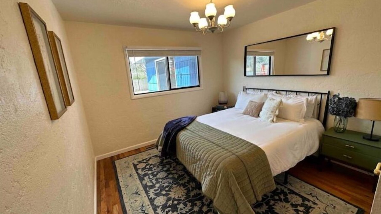 Photo of Bedroom in Crescent City