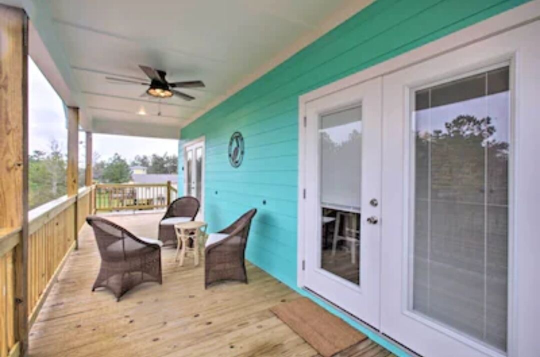 Photo of Patio Balcony in Shoreline Park