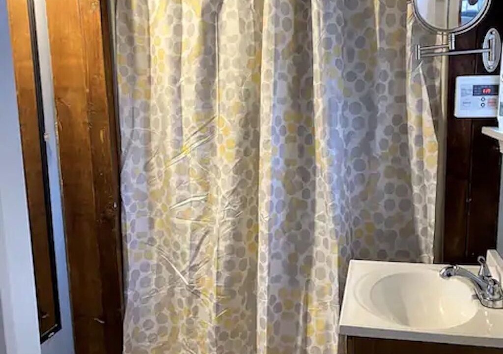 Photo of Bathroom in Court House