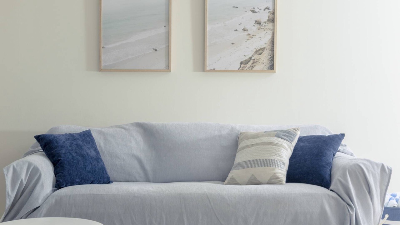 Photo of Livingroom in Surfcrest Village
