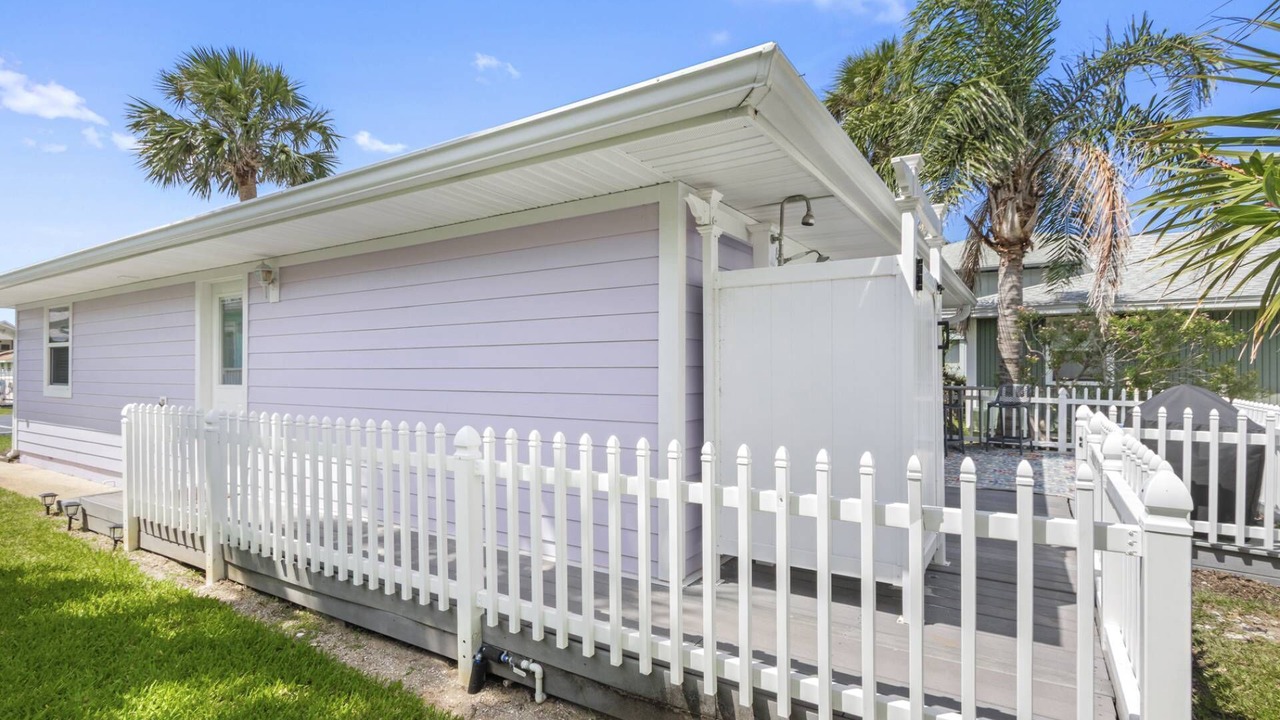 Photo of Outdoor in Surfcrest Village