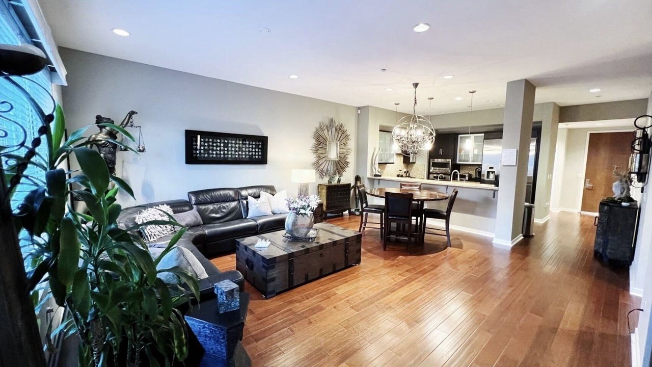 Photo of Livingroom in Airport Area