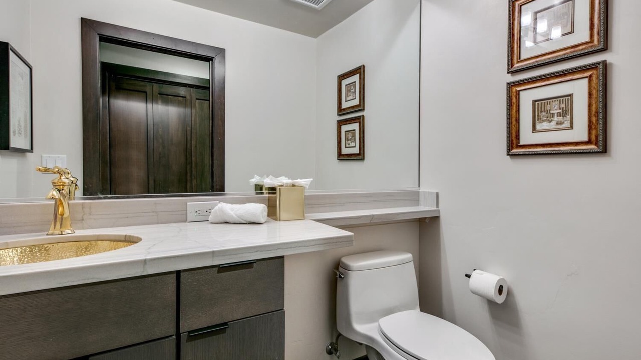 Photo of Bathroom in Skyland