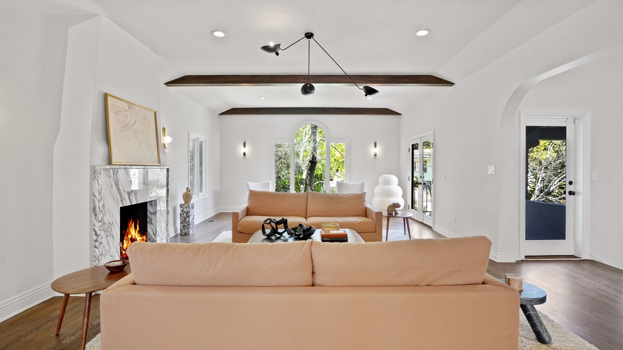 Photo of Livingroom in Los Feliz