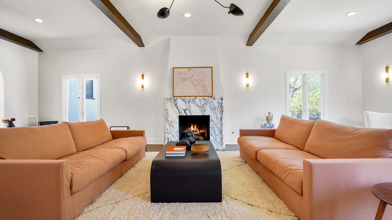 Photo of Livingroom in Los Feliz