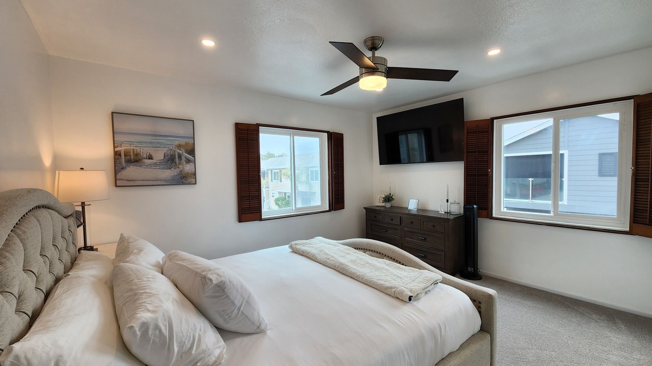 Photo of Bedroom in Santa Ana Heights