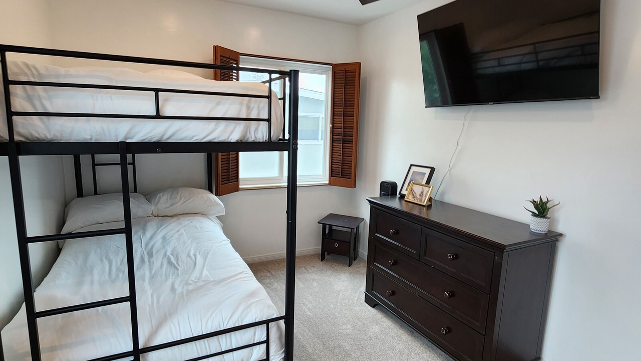 Photo of Bedroom in Santa Ana Heights