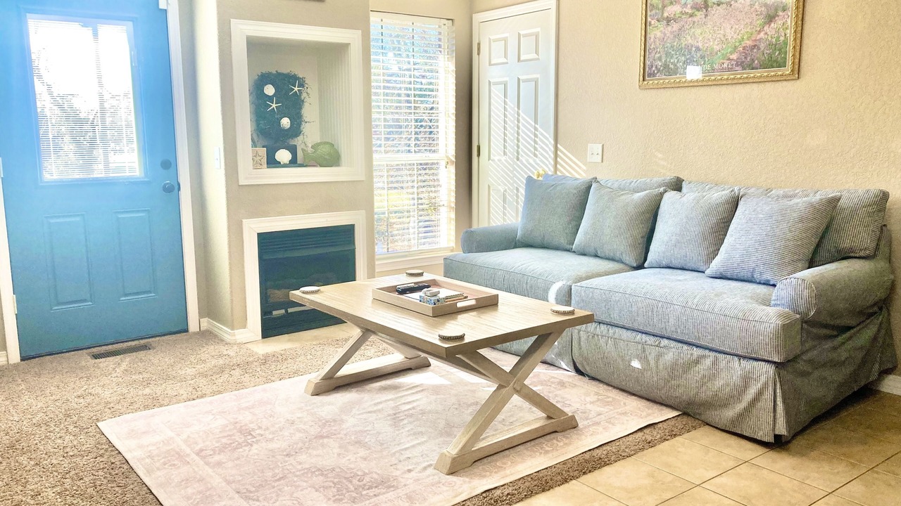 Photo of Livingroom in Southeast Pensacola