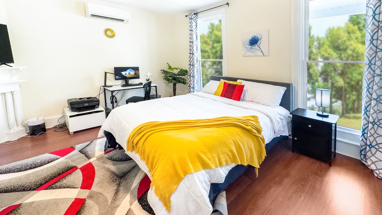 Photo of Bedroom in Tarrytown