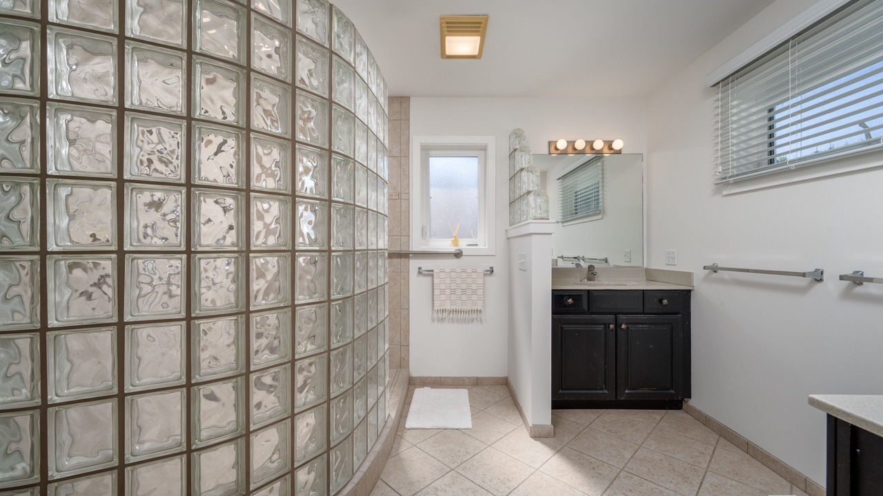 Photo of Bathroom in Fenwick Island