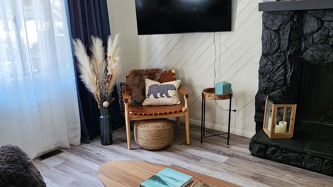 Photo of Livingroom in Arrowbear Lake