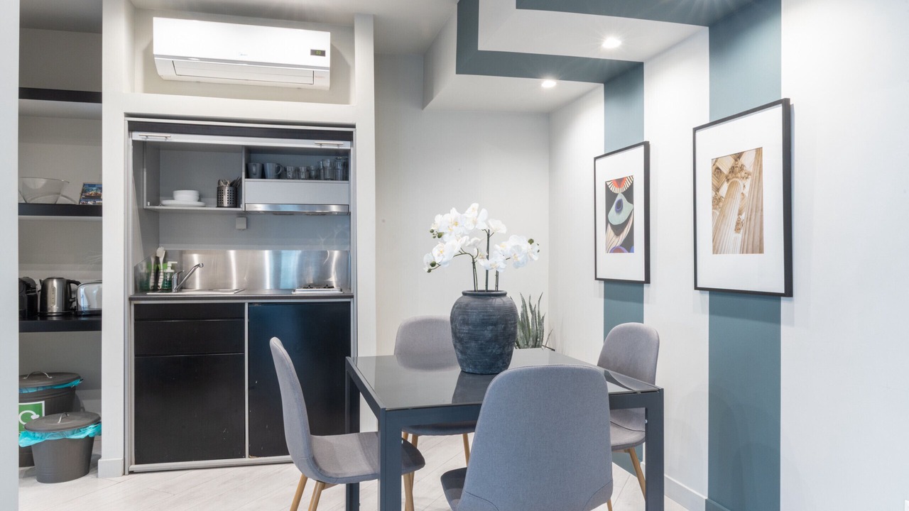 Photo of Livingroom in Psirri