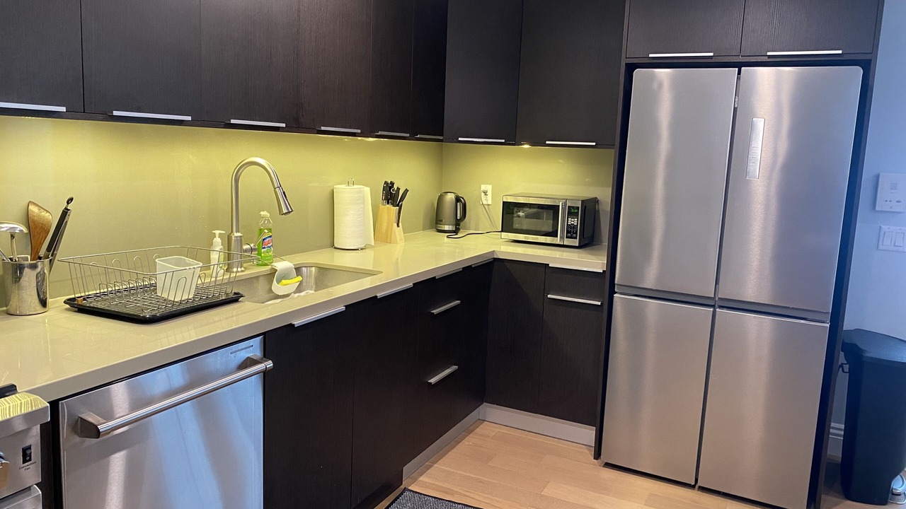 Photo of Kitchen in Wilshire Center
