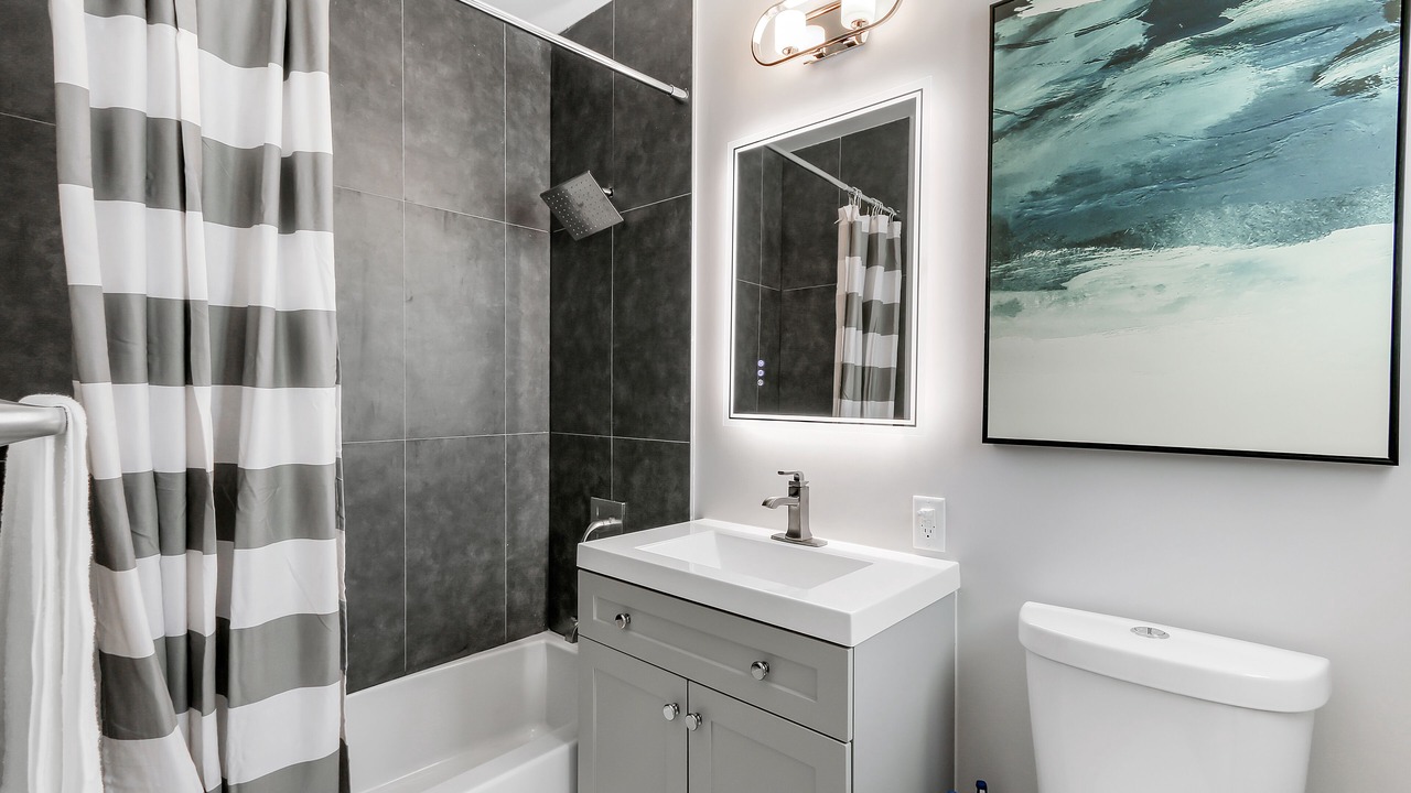 Photo of Bathroom in Lauderdale Beach