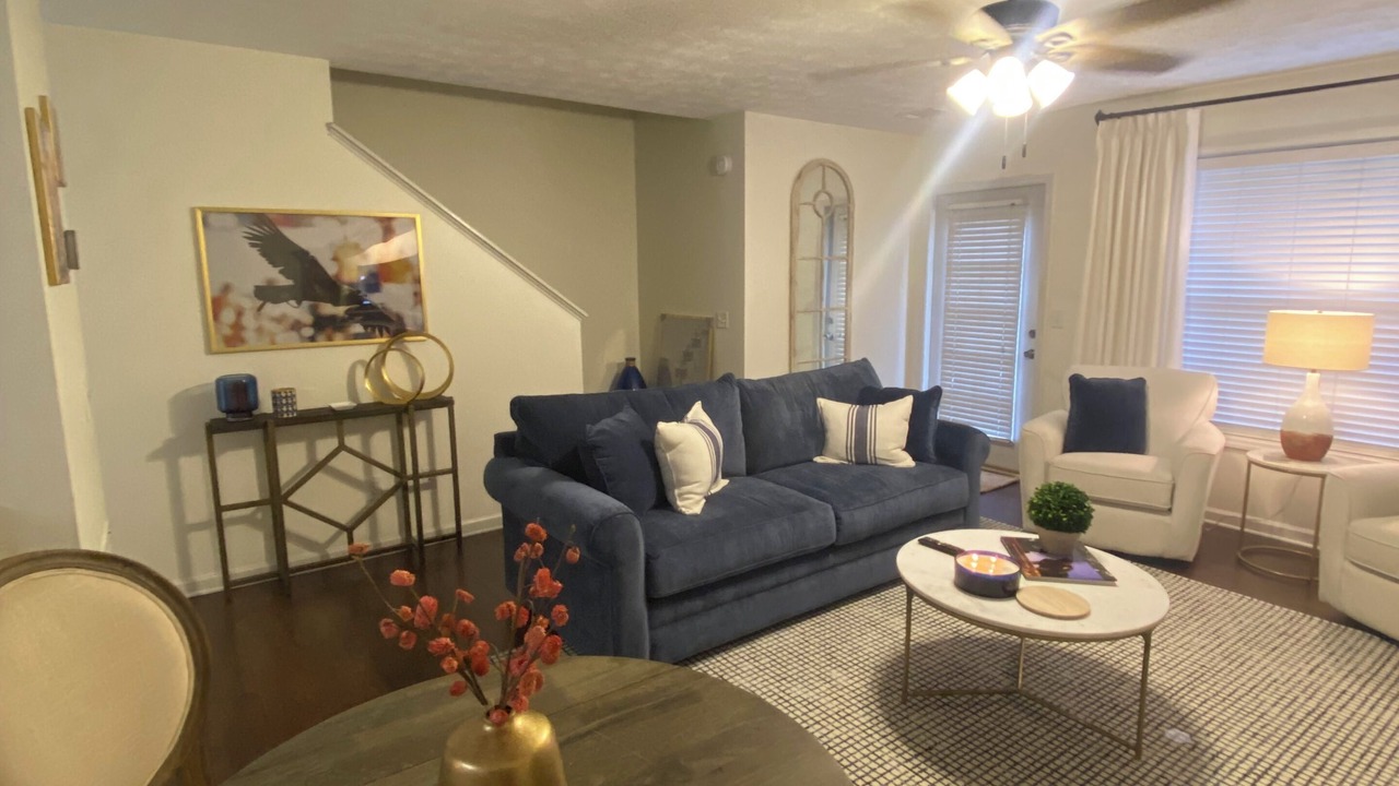 Photo of Livingroom in Auburn