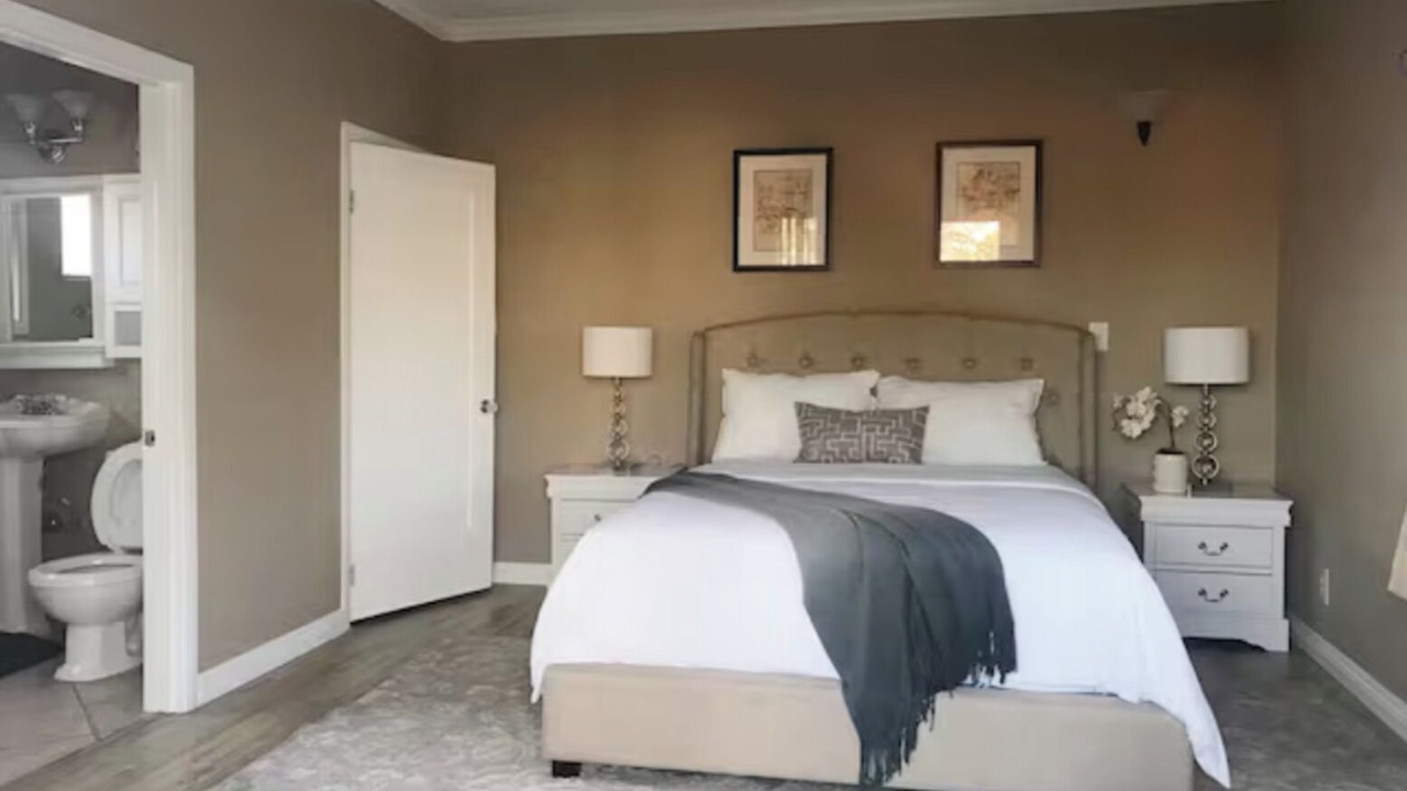 Photo of Bedroom in Mid City