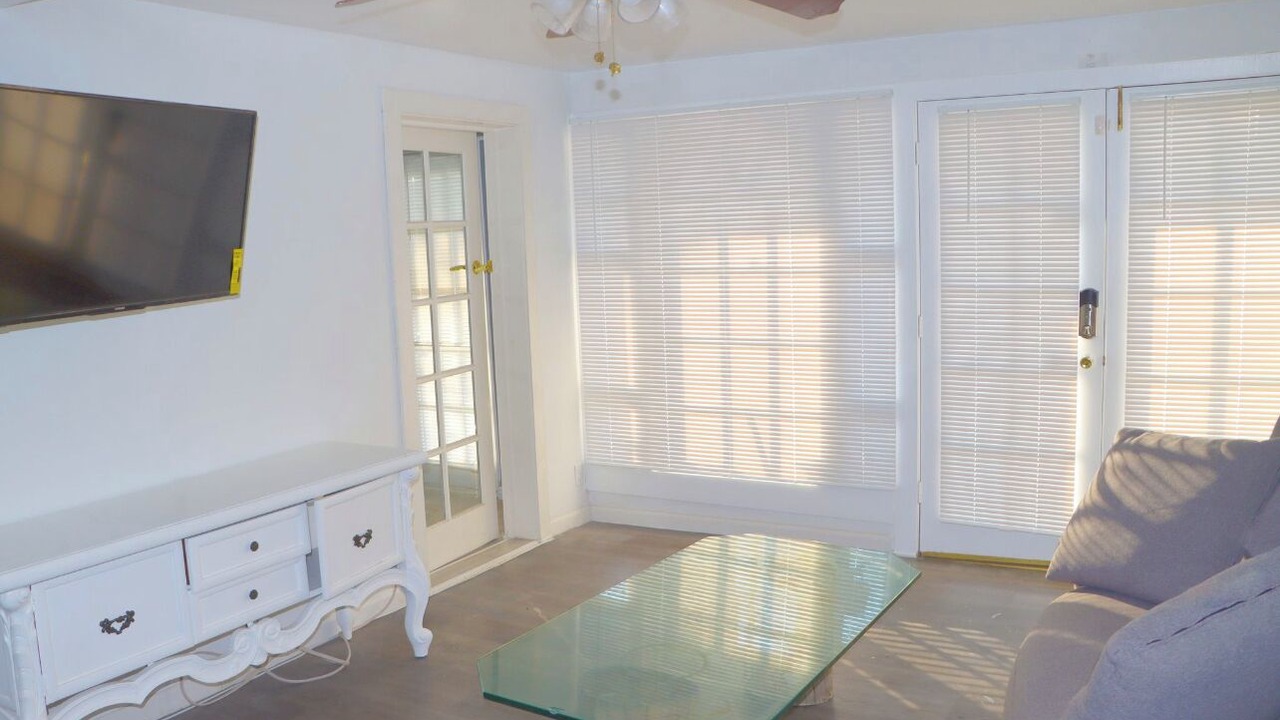 Photo of Livingroom in Hemet
