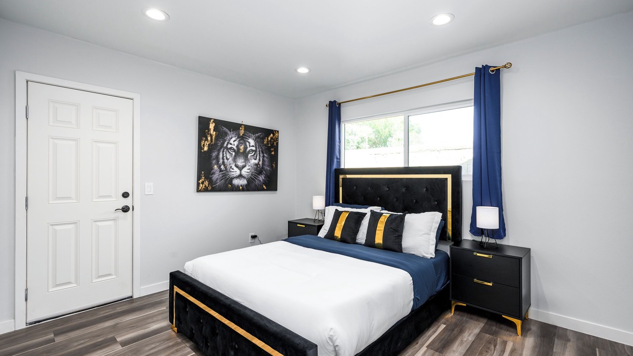 Photo of Bedroom in Riverview West