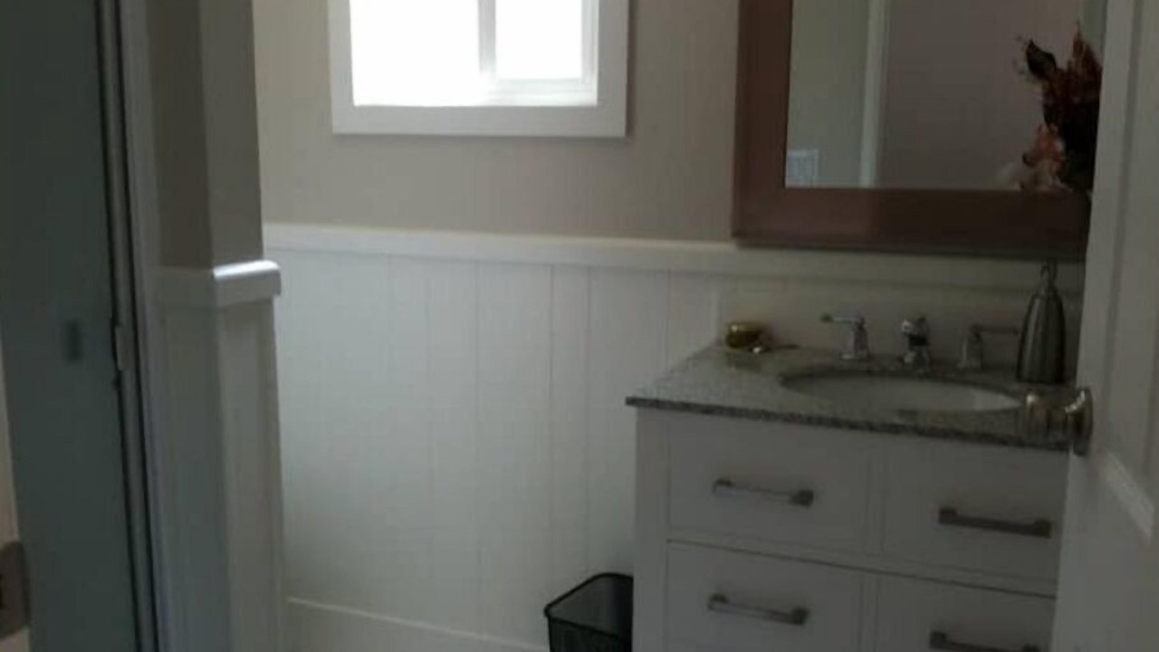 Photo of Bathroom in Mariners