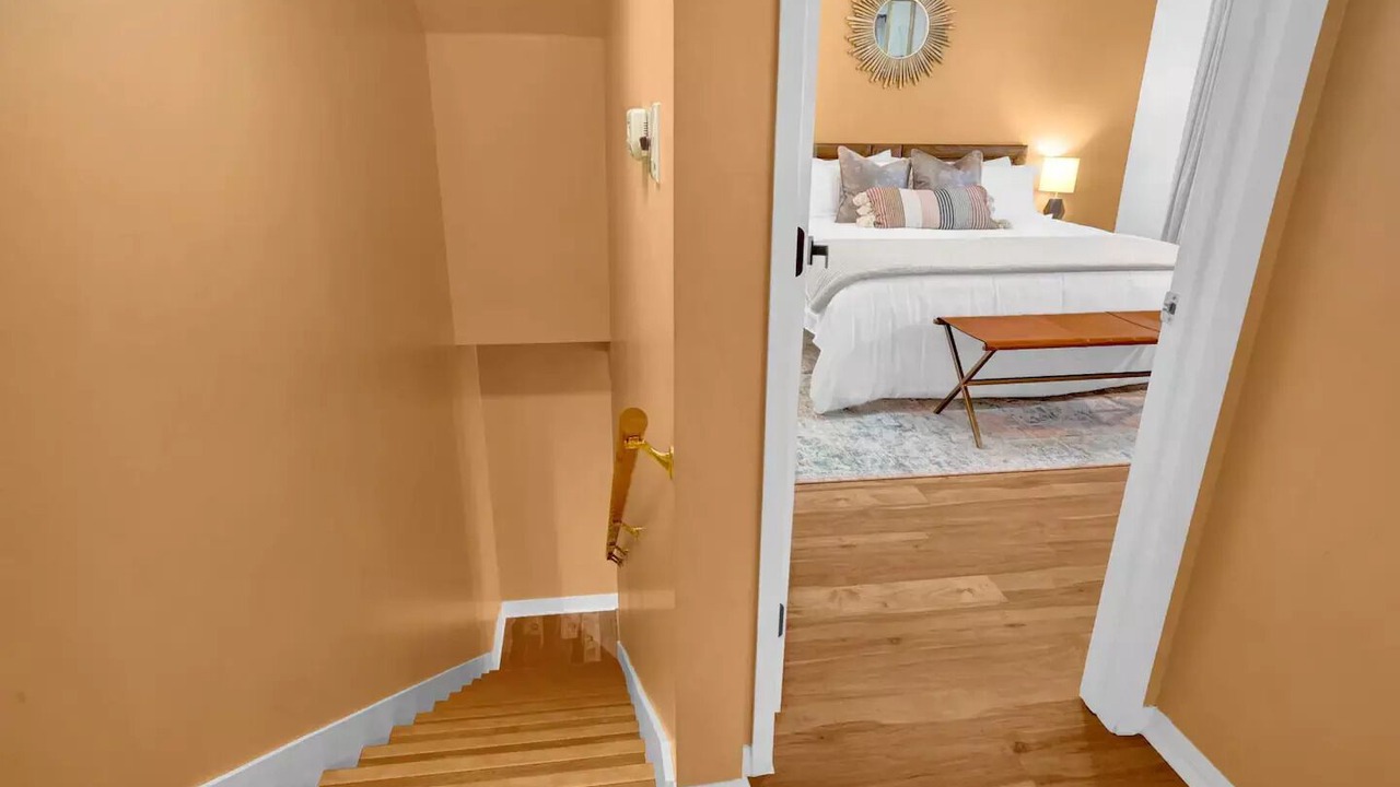 Photo of Bedroom in Los Altos