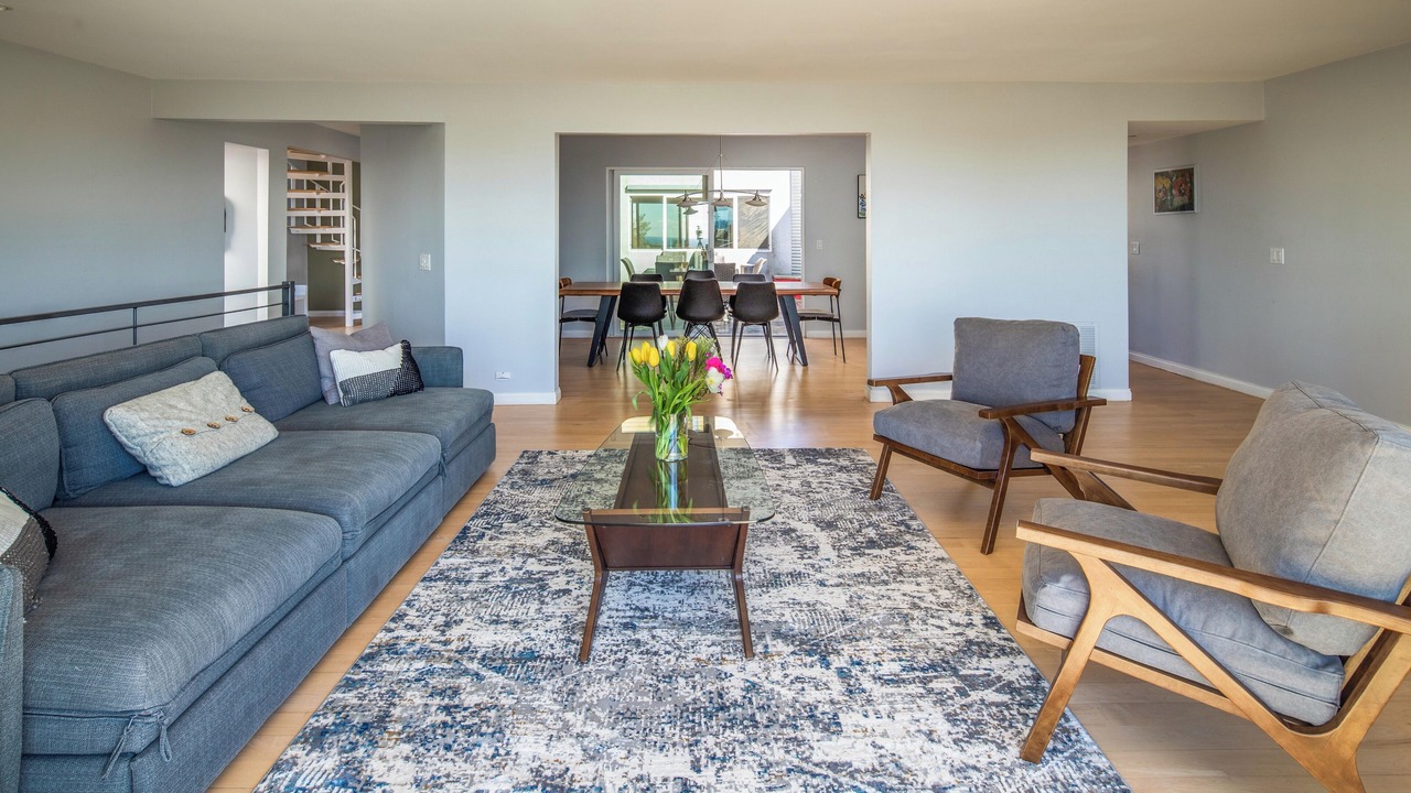 Photo of Livingroom in Del Mar Heights