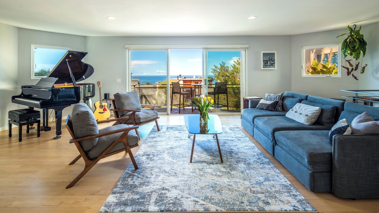 Photo of Livingroom in Del Mar Heights