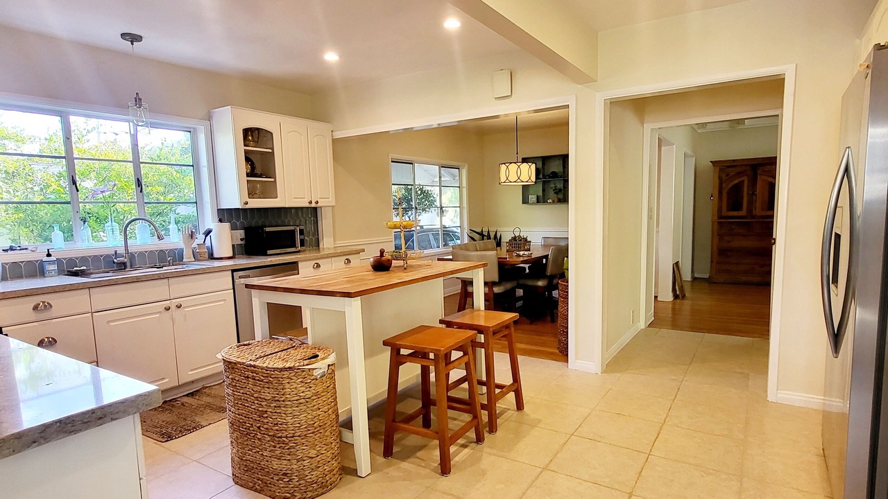 Photo of Kitchen in Woodland Hills