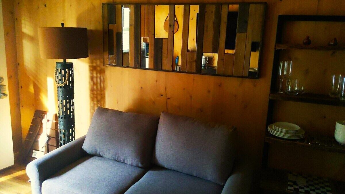 Photo of Livingroom in Cave Junction