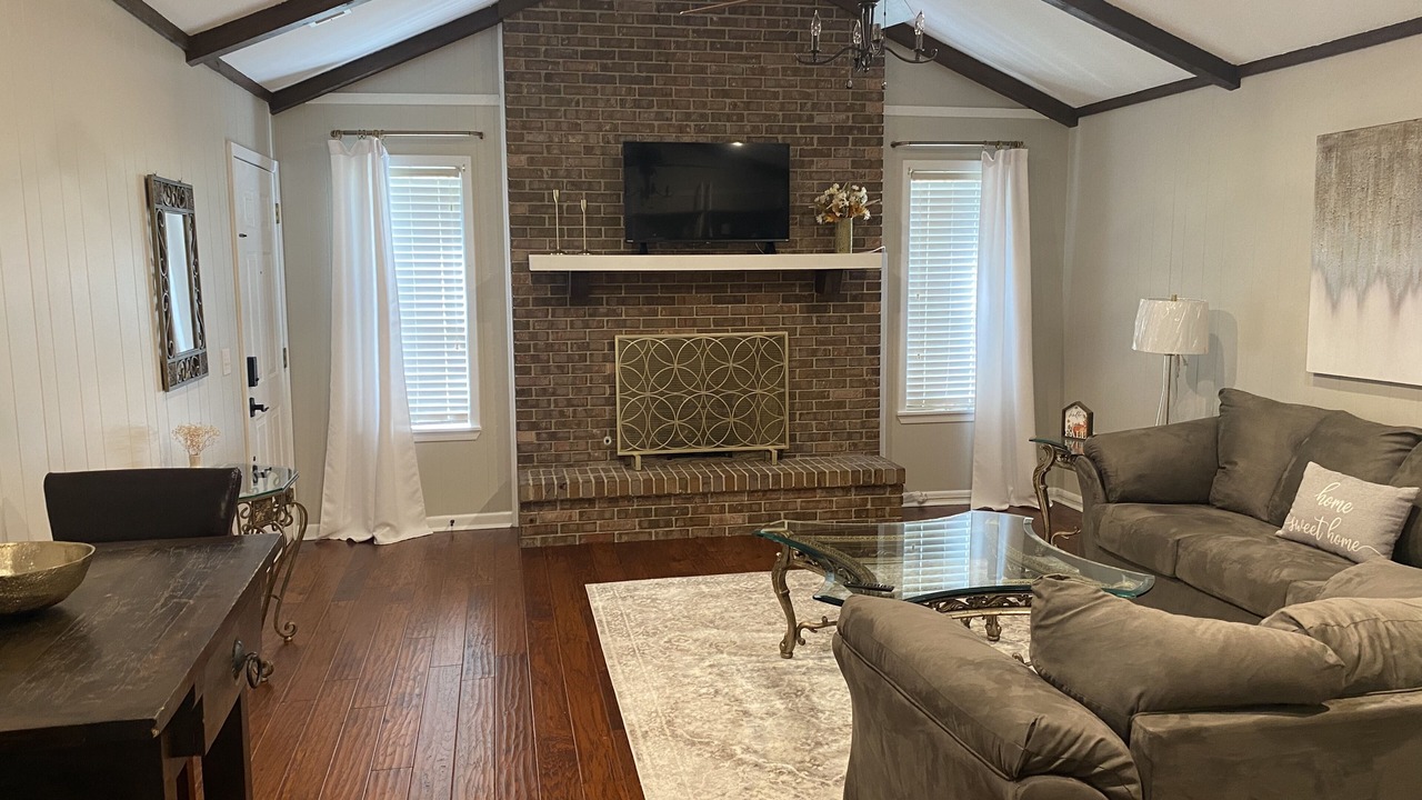 Photo of Livingroom in Hattiesburg