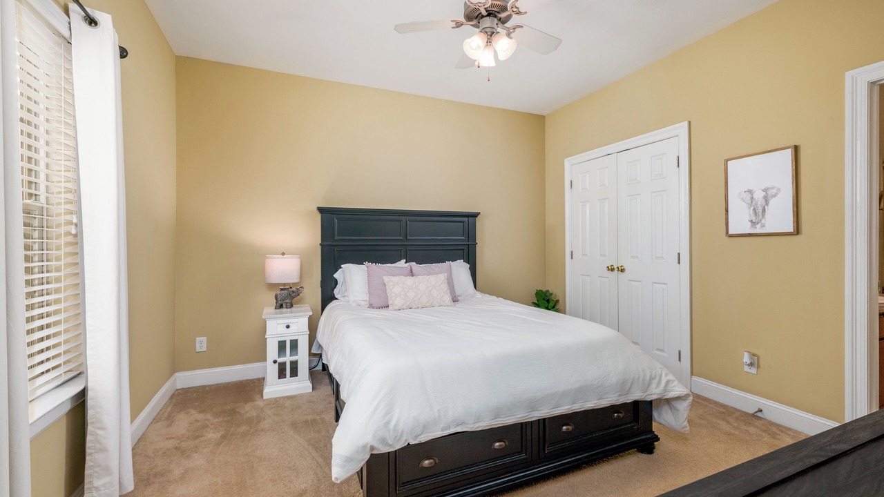 Photo of Bedroom in Tuscaloosa