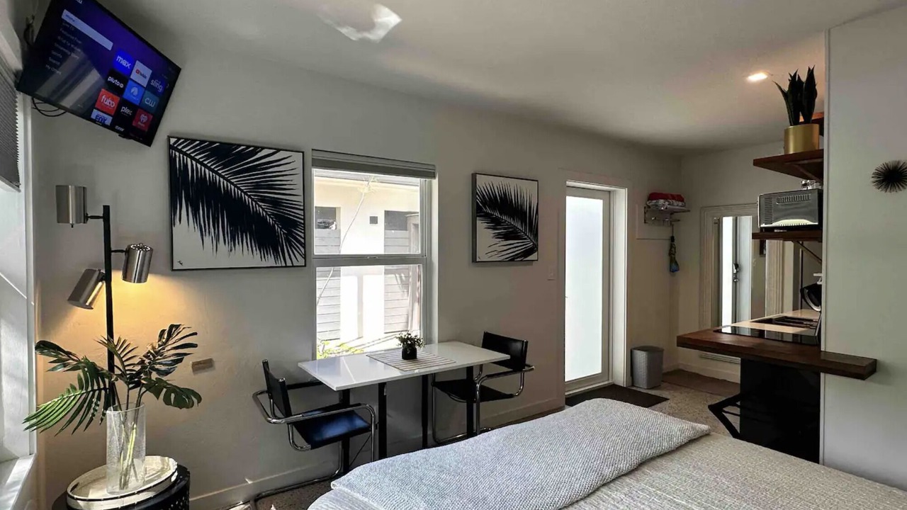 Photo of Bedroom in Lake Ridge