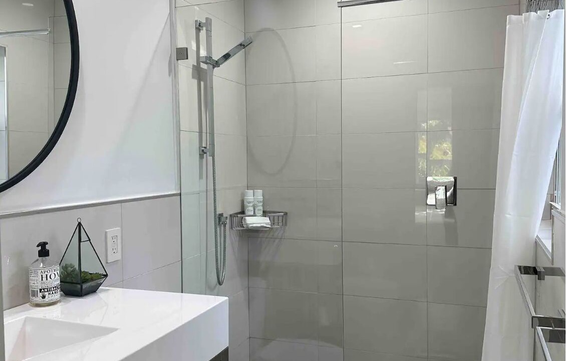 Photo of Bathroom in Lake Ridge