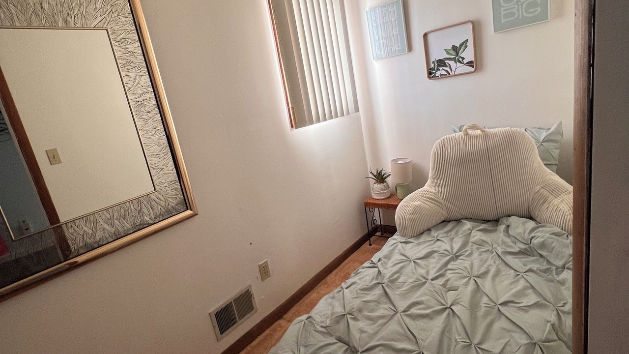 Photo of Bedroom in Bayville