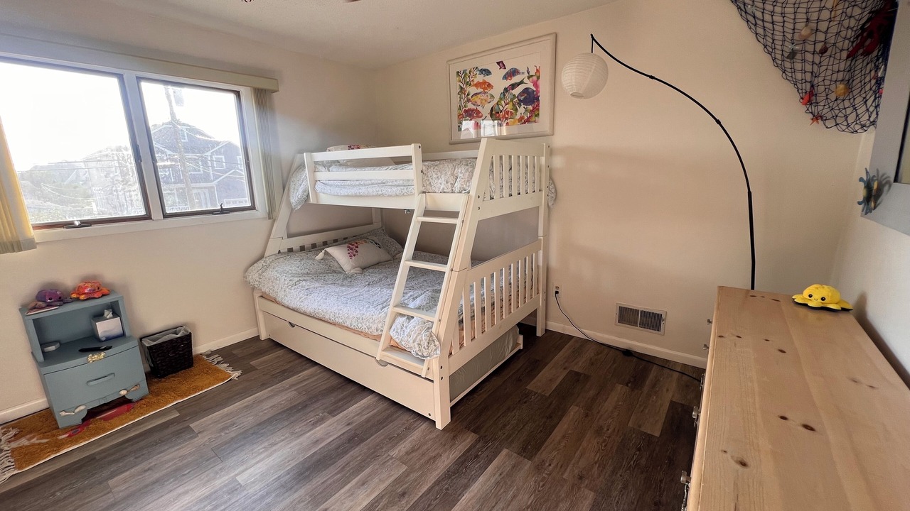 Photo of Bedroom in Bayville